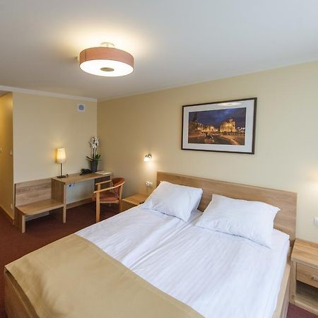 Hotel Gorzow 고르주프비엘코폴스키 외부 사진