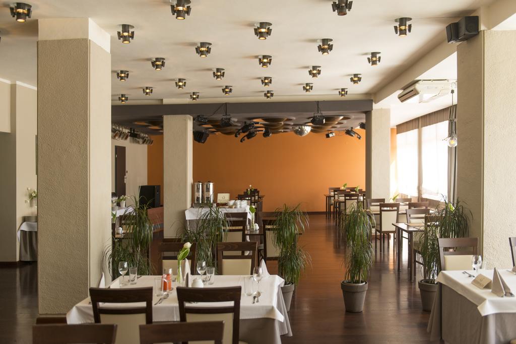 Hotel Gorzow 고르주프비엘코폴스키 외부 사진