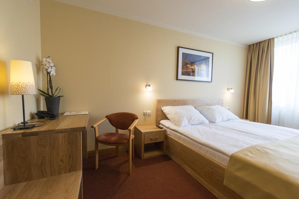 Hotel Gorzow 고르주프비엘코폴스키 외부 사진