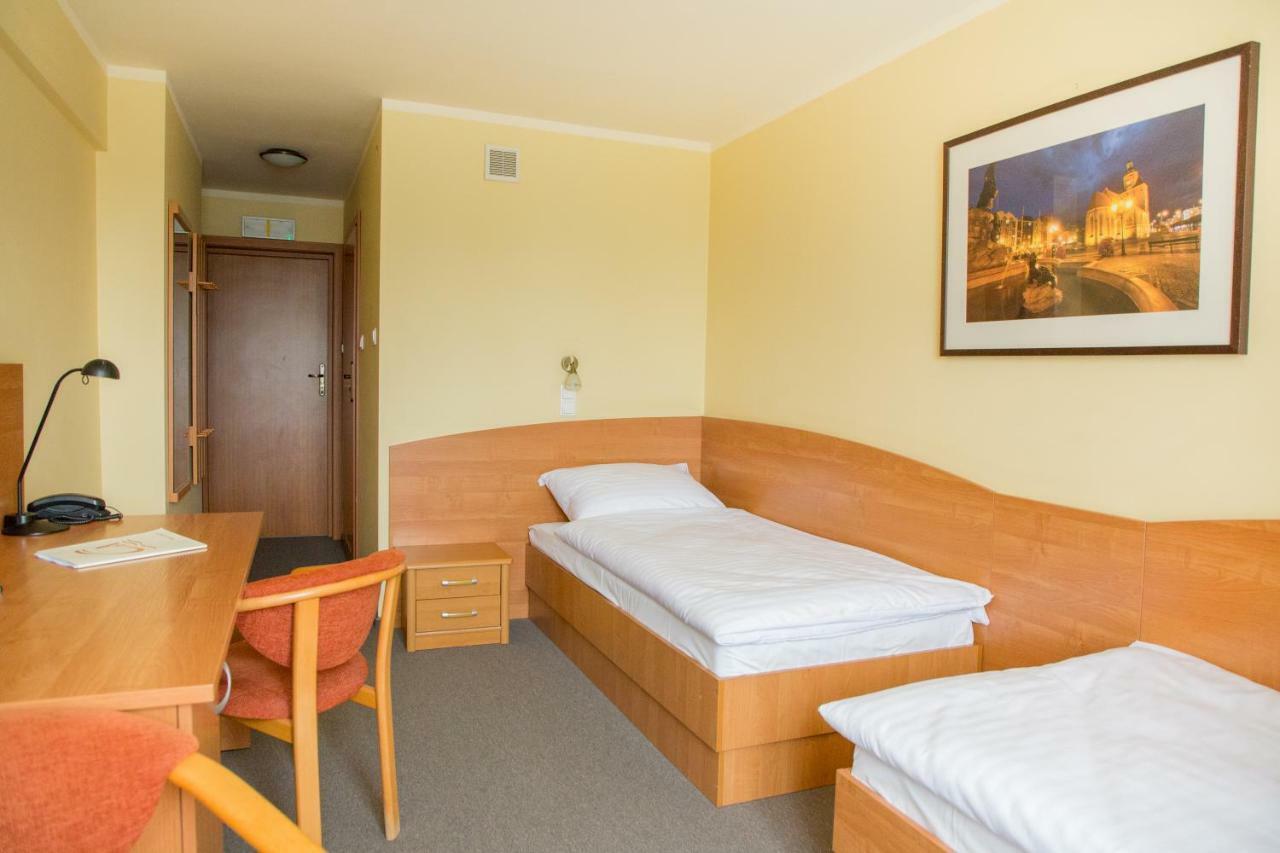 Hotel Gorzow 고르주프비엘코폴스키 외부 사진